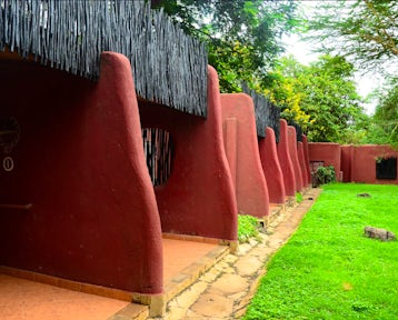 Amboseli Serena Safari Lodge
