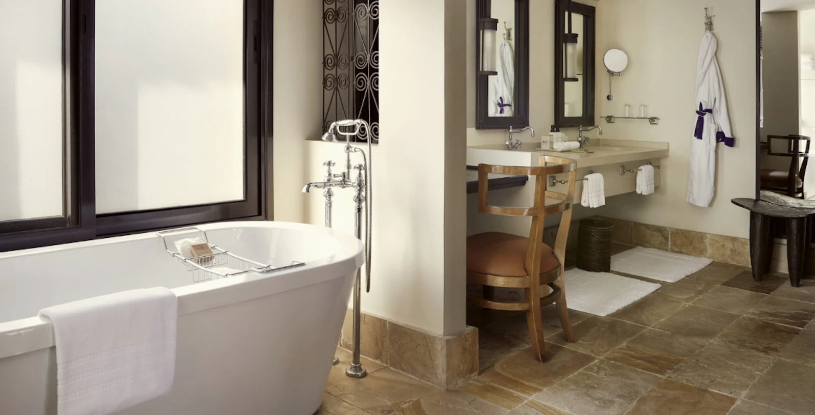 Guest bathroom at Four Seasons Safari Lodge Serengeti