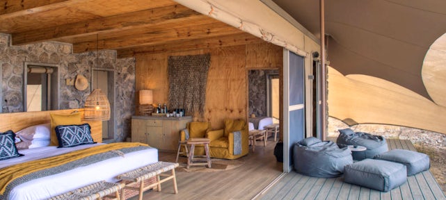 Namiri Plains Camp
