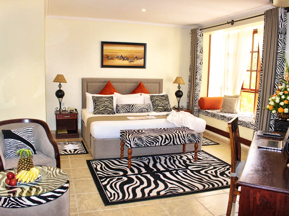 The African Tulip, Arusha