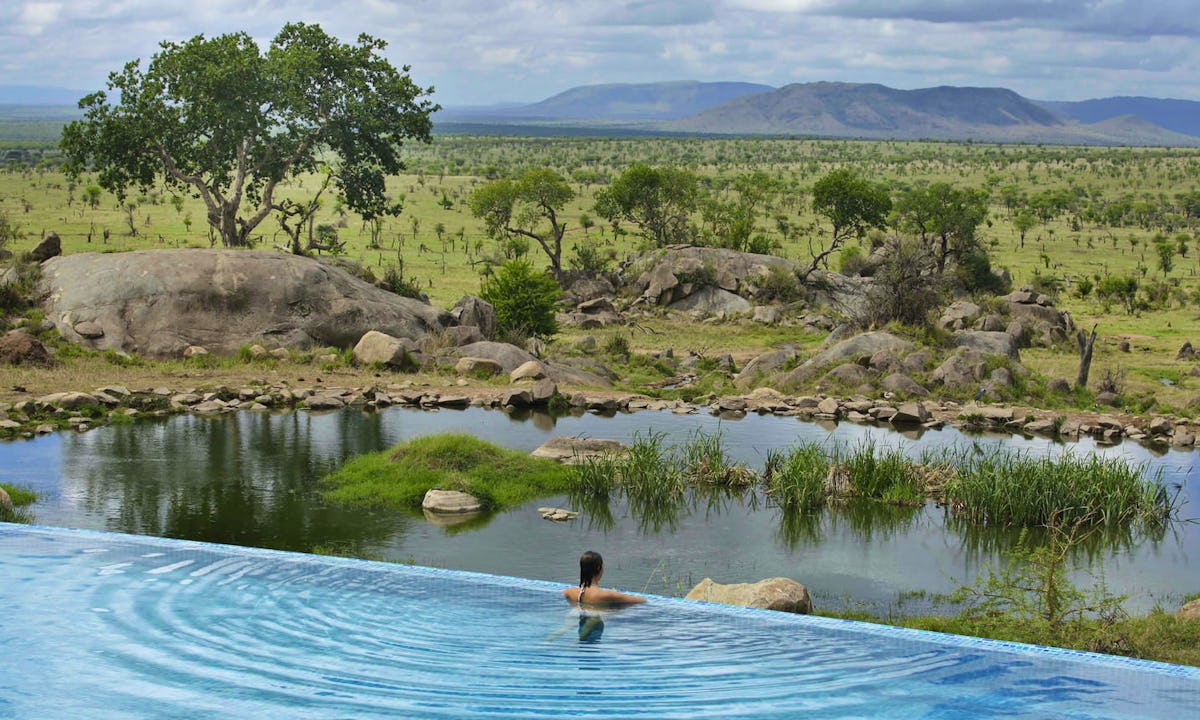 four-seasons-safari-lodge